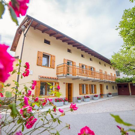 Apartma Korada Deskle Exterior foto